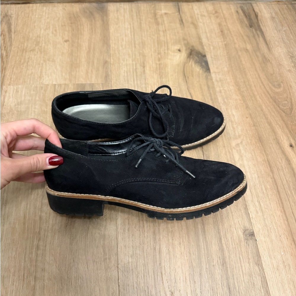 Black Suede Lace-Up Women's Oxford Shoes